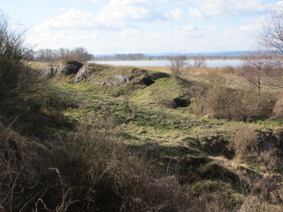 Gipskarst bei der Numburg am Stausee